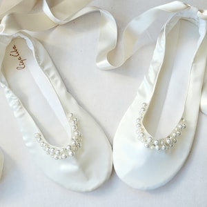 Ivory silk Wedding ballet flats embroidered with pearls Matched to dress Wide fit Wedding shoes with ribbons Ivory Ballet flats Ballerinas