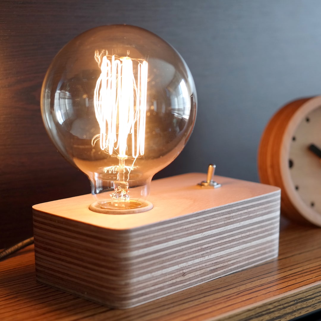 edison light bulb desk lamp