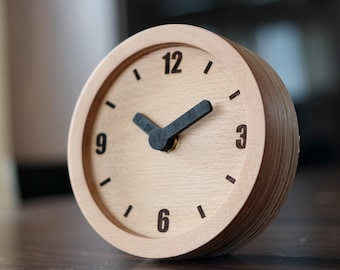 Contemporary Birch Plywood Table Clock - Sleek Design for Every Moment