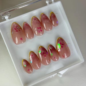Hanami // Handmade Press-on Nails