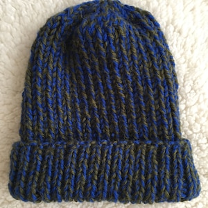 KNITTING PATTERN Blue and Green Men&#39;s Hat - Instant Download