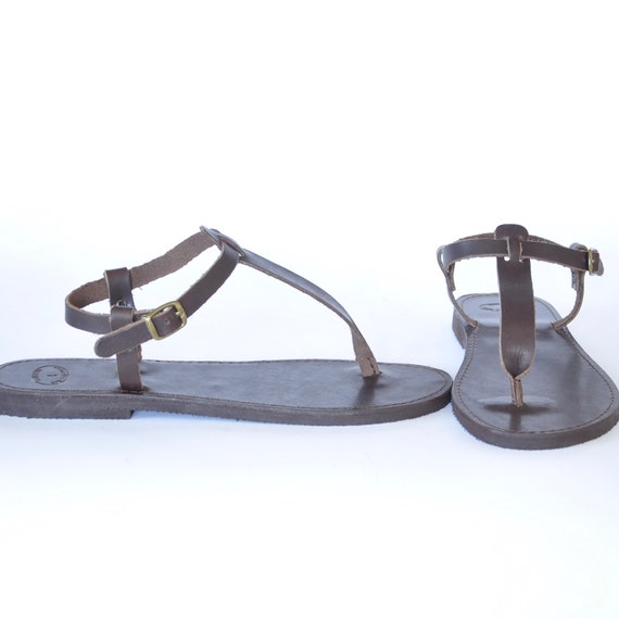mens t strap sandals