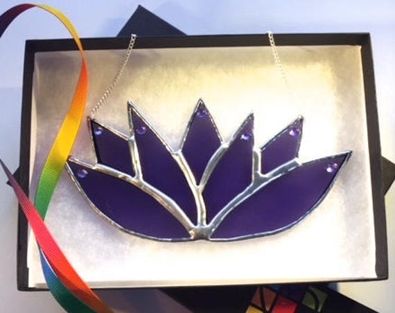 Beautiful, Calming Amethyst Lotus Flower Handmade Stained Glass Suncatcher, Wall Decoration, Karma Gift