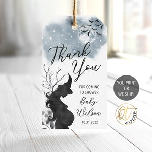 Étiquette Un bébé est en train de brasser, Étiquette de remerciement de brassage de bébé, Étiquette de sorcière enceinte, Étiquette de baby shower d'Halloween, Décoration effrayante de baby shower, Révéler l'étiquette