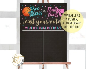 Puede incluir: Un letrero de pizarra negra con el texto "Free Throws or Pink Bows" y "cast your vote" en purpurina dorada. El letrero también dice "What will baby Moore be?" y tiene un balón de baloncesto y un lazo rosa. El letrero está disponible como póster, tablero de espuma o archivo .jpg.