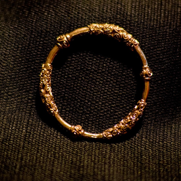 Celtic 1-1/2" interior thin belt ring - B-21