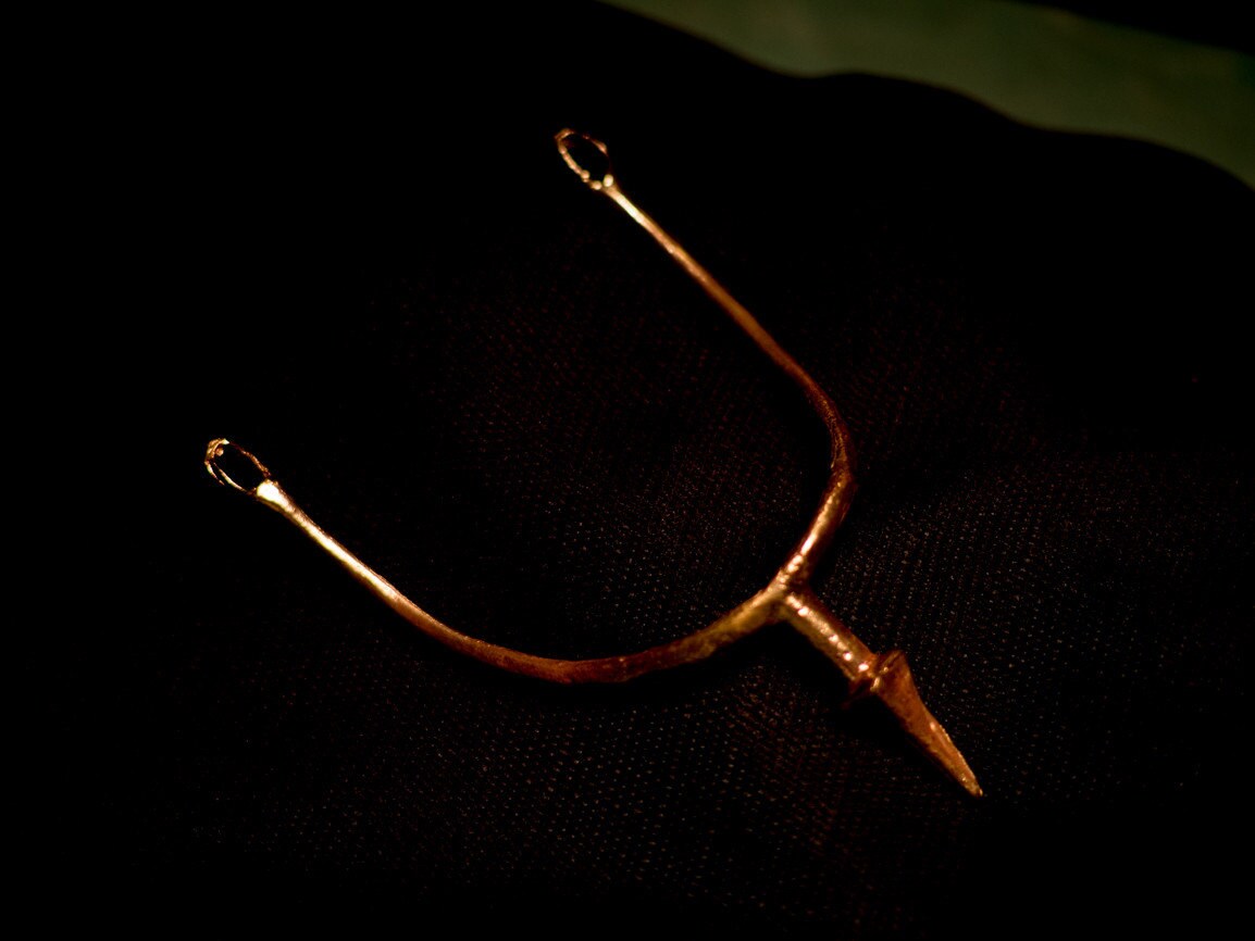 Spurs, 12th Century - pair with prick end - SP12
