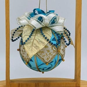 Kimekomi Ornament - Turquoise & Gold / gift / Japanese inspired / Christmas / Bulb / Bauble