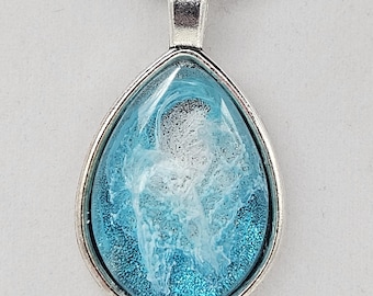Blue Resin Art Pendant Necklace – Handmade Ocean-Inspired Jewelry, Artisan Gift for Her