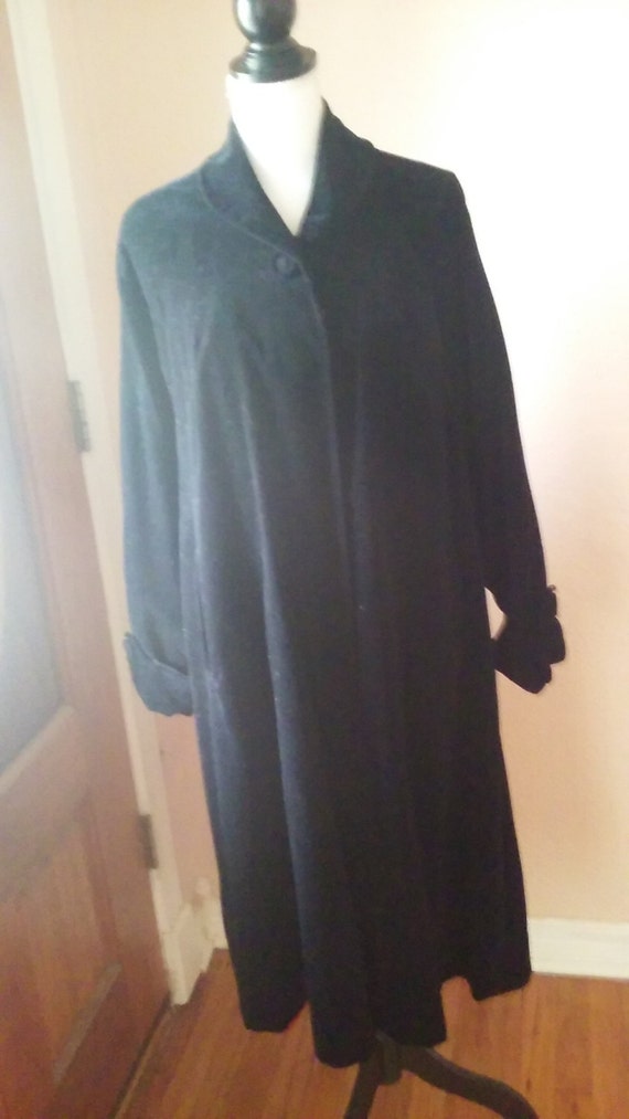 Vintage black velveteen evening coat