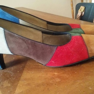 1970s color block suede pumps by Airstep