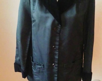 Vintage Oscar de la Renta black silk evening jacket with velvet collar and cuffs