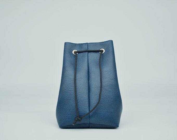 Navy Blue Faux Leather Dice Bag | Holds 100+ Dice