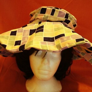 a beautiful Foldable fabric hat for a lady