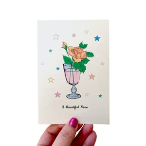 Um lindo cartão de rosa para um aniversário ou qualquer ocasião, cartão ilustrado de rosa amarela com brilho, cartão de dia dos namorados feito à mão, cartão de simpatia
