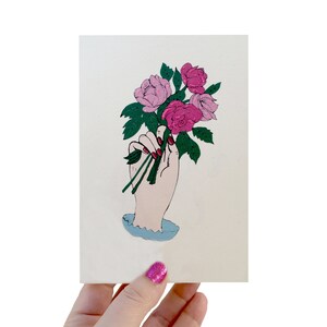 Viktorianische Rosen in der Hand Valentinskarte, illustrierte handgemachte Blumenkarte für sie