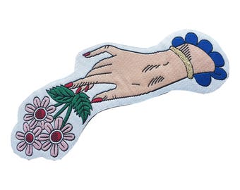 Toppa termoadesiva con mano e fiori vittoriani: stile tatuaggio (130 mm)