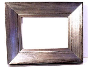 Wood Picture Frame Silver Finish: Contemporary Style Holds 2.5 x 3.5 Inch, Museum Glass