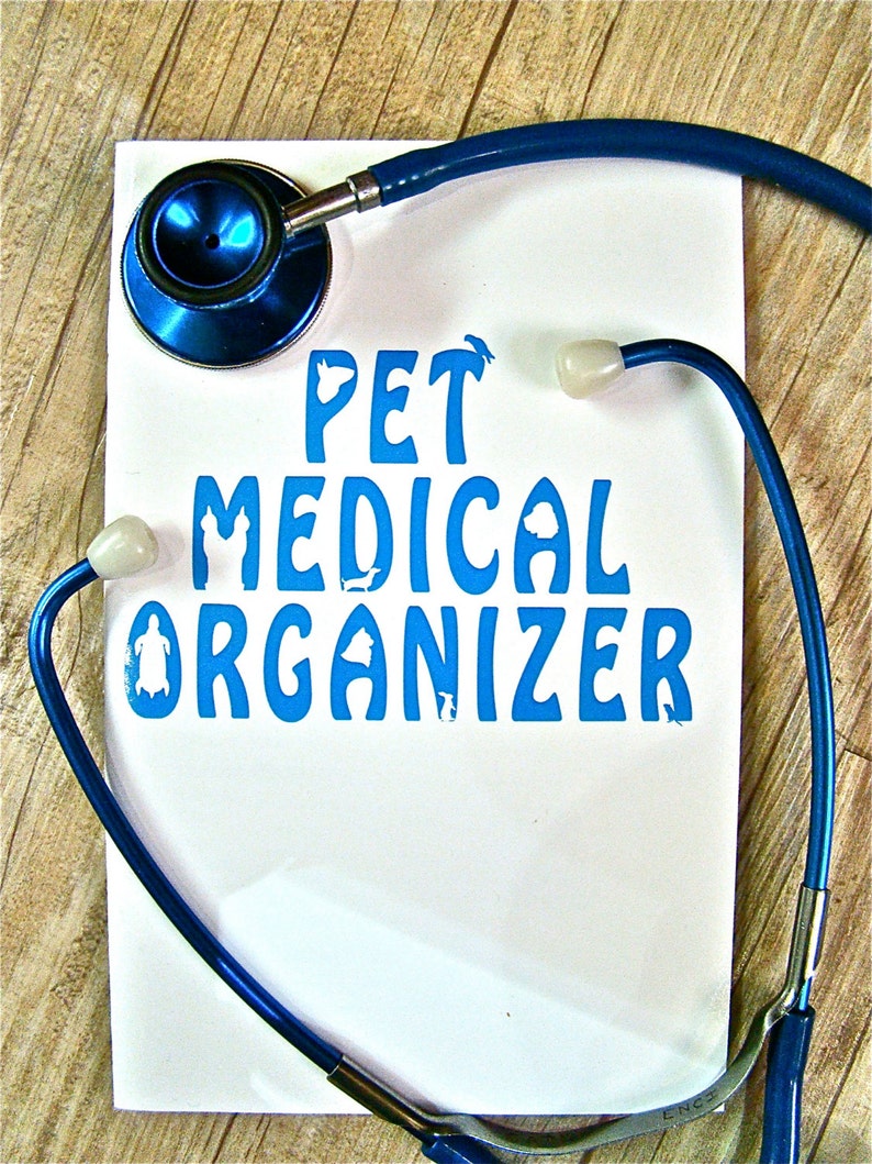 BOOK Pet Medical Organizer 20 page Pet Health Records Pet Medical History Pet Care Planner Vaccination puppy image 1