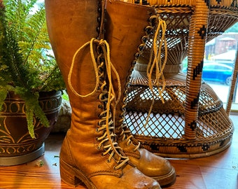 1960s Lace Up Leather Boots 6.5-7