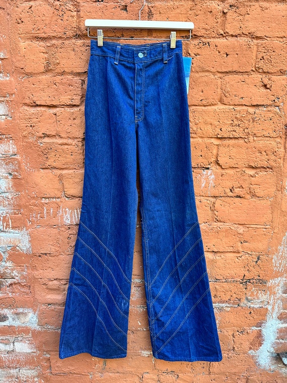 1970's Wrangler Bell Bottoms with Stripes - Deads… - image 4