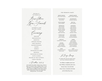 Puede incluir: Un programa de boda con una escritura elegante. El lado izquierdo enumera los detalles de la ceremonia, incluyendo el preludio, las lecturas y los votos. El lado derecho enumera la fiesta de la boda.