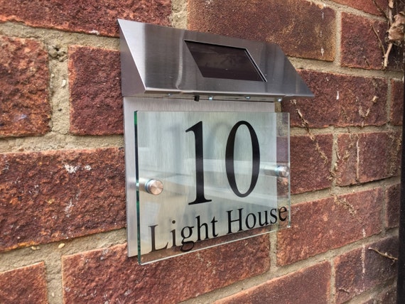 MODERN HOUSE SIGN PLAQUE DOOR NUMBER STREET GLASS EFFECT ACRYLIC ALUMINIUM NAME