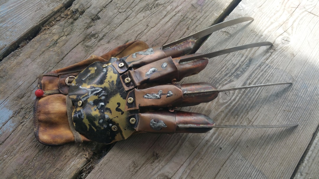 フレディのグローブ、『エルム街の悪夢4』ドリームマスターの小道具