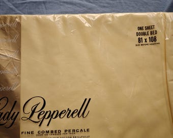Vintage Lady Pepperell 100 percent Cotton Full Flat Sheet (81 x 108)