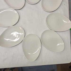 Dudson Geometrix Small Teardrop Plates. White.  Set Of 8 Measuring 5 In./7.75 In