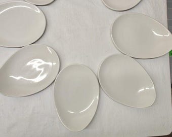 Dudson Geometrix Small Teardrop Plates. White.  Set Of 8 Measuring 5 In./7.75 In