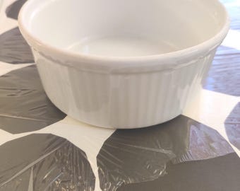Apilco France white souffle dish #4 5.25 inch diameter glossy glazed finish bottom