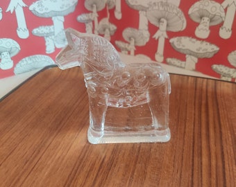 Vintage Lindshammar Dala horse clear glass paperweight