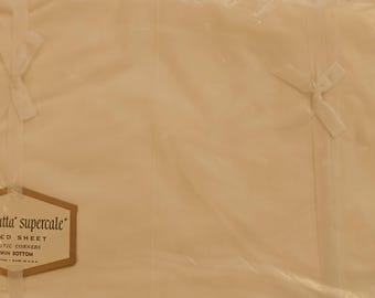 Wamsutta Supercale 100% cotton Twin fitted sheet white colorway New Old Stock 1970s