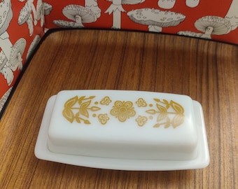 Vintage Pyrex Butterfly Gold butter dish 1970s