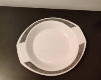Syracuse China Syralite restaurant ware bowl, black screen stone pattern
