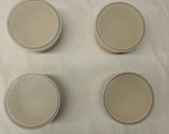 Pfaltzgraff Gourmet Brown Tan Ramekin 405 Set Of Four With Lids Small Soufflé