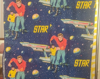 Vintage Star Trek twin bedspread 76 x 102 from the 1970s