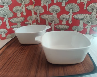 CorningWare P-43 B Just White casserole pans set of two