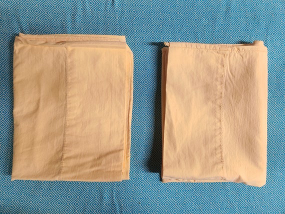 Lauren Ralph Lauren 100% cotton standard pillowcase pair yellow colorway.