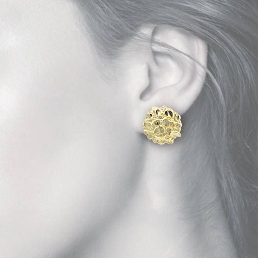 Round Cut Stud Earring in Yellow Gold - SpicyIce