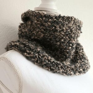 Chunky soft knitted Cowl Infinity Scarf Wool Cowl Scarf Warm Tube Scarf Knitted Snood Hand Knit Scarves Handknit Chunky Cowl