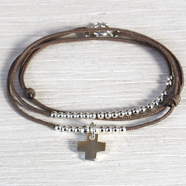 bracelet cordon trois tours perles et croix en argent 925