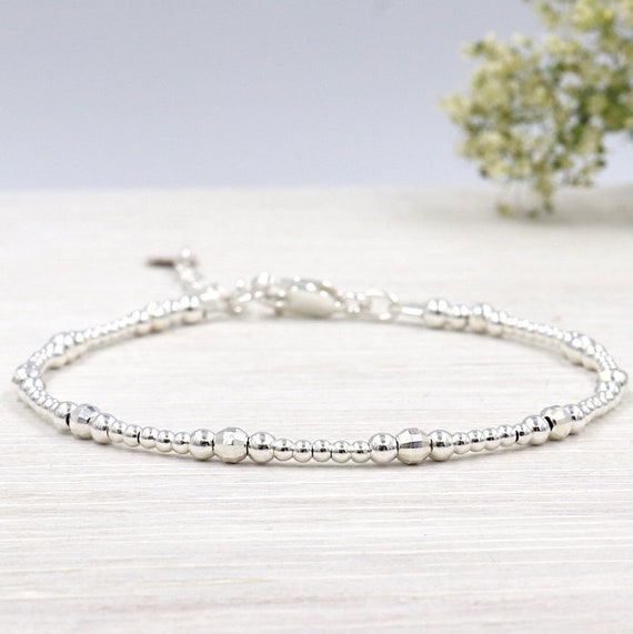 Silver pearl bracelet 925 round and faceted