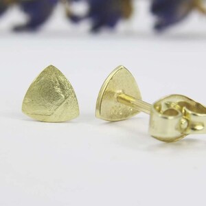 Stud earrings gold 585/, mini triangle paper structure, handmade image 4