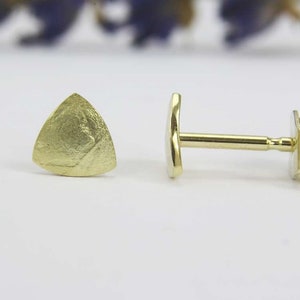 Stud earrings gold 585/, mini triangle paper structure, handmade image 3