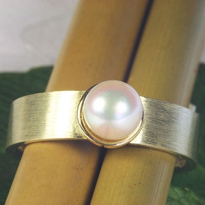 Ring Gold 585/ with Akoya pearl, pearl ring, handmade image 4