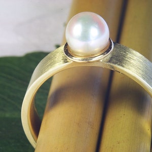 Ring Gold 585/ with Akoya pearl, pearl ring, handmade image 5