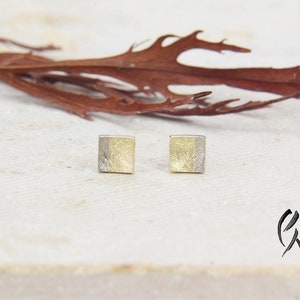 Small square stud earrings made of yellow and white gold 585/-, matt scratched