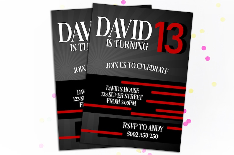 K&ouml;nnte beinhalten: Zwei schwarze und graue Geburtstagseinladungen mit dem Text "DAVID WIRD 13". Die Einladungen haben ein radiales Design und rote Akzente. Der Text enth&auml;lt Adresse und RSVP-Informationen.
